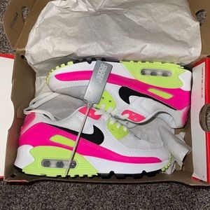 Women’s Air Max 90 sneakers, white/black/pink/green,authentic and brand new sz 6